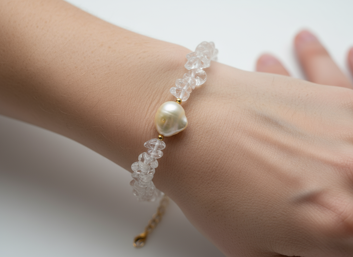 Nacre Tale Baroque Pearl & Crystal Bracelet - Gold-tone Chain with Natural Baroque Pearl
