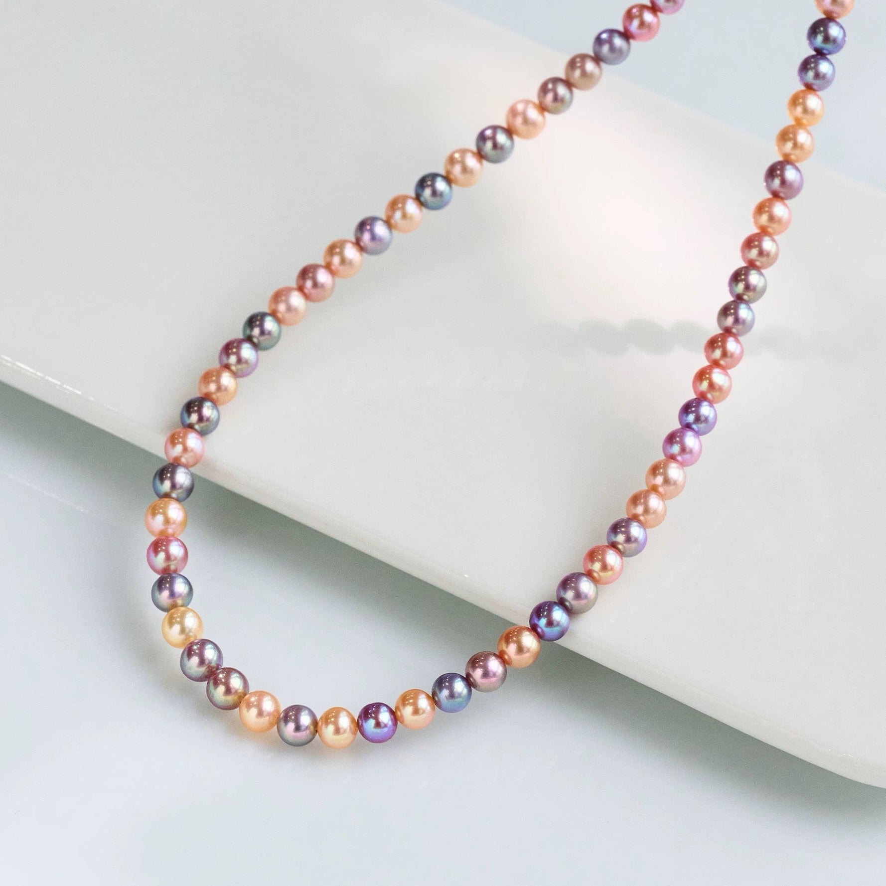 Gradient Freshwater Pearl Necklace - Elegant Peach to Navy Multicolor Strand