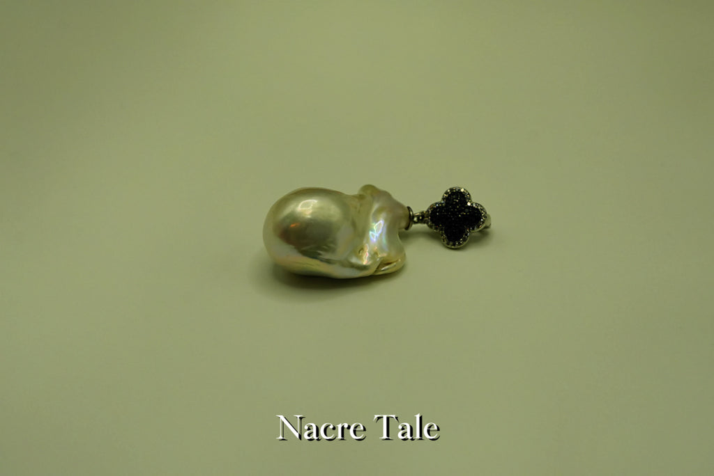 Nacre Tale Baroque Pearl & Black Diamond Pendant - Sterling Silver with Four-Leaf Clover Motif