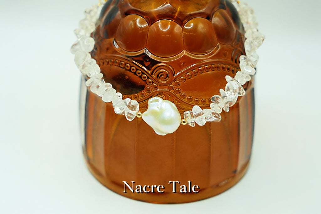 Nacre Tale Baroque Pearl & Crystal Bracelet - Gold-tone Chain with Natural Baroque Pearl